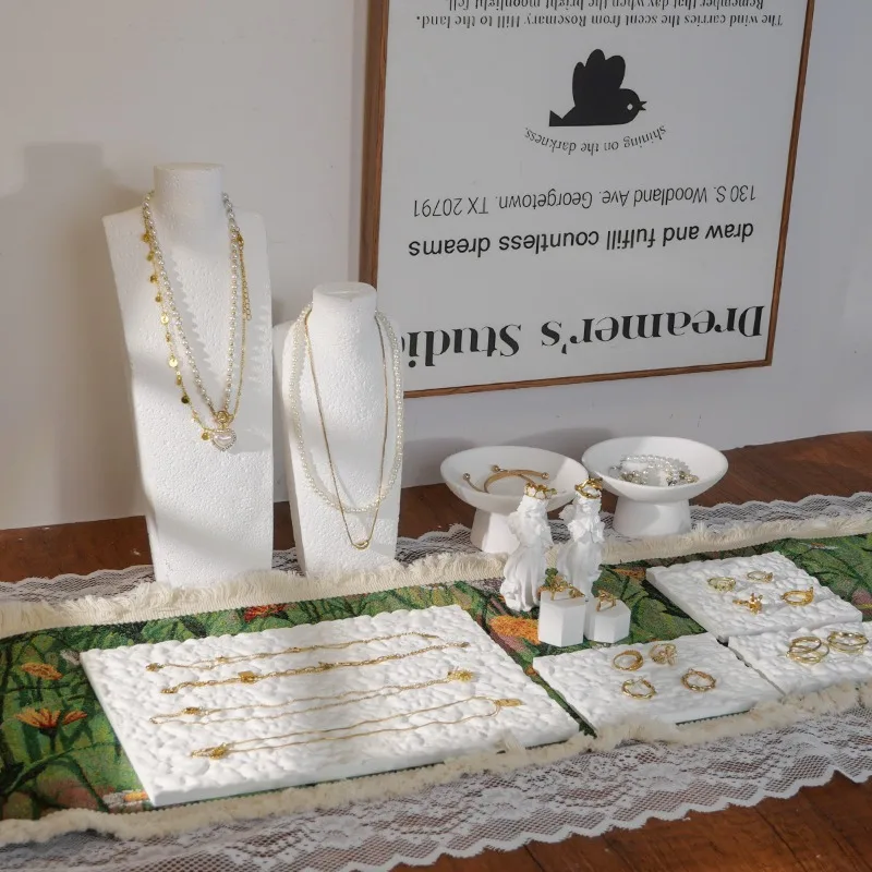 

Rings Jewelry Display Stand Necklace Stereoscopic Showcase Rack Jeweler Trinket Decoration Show Pallet Live Pictures Props