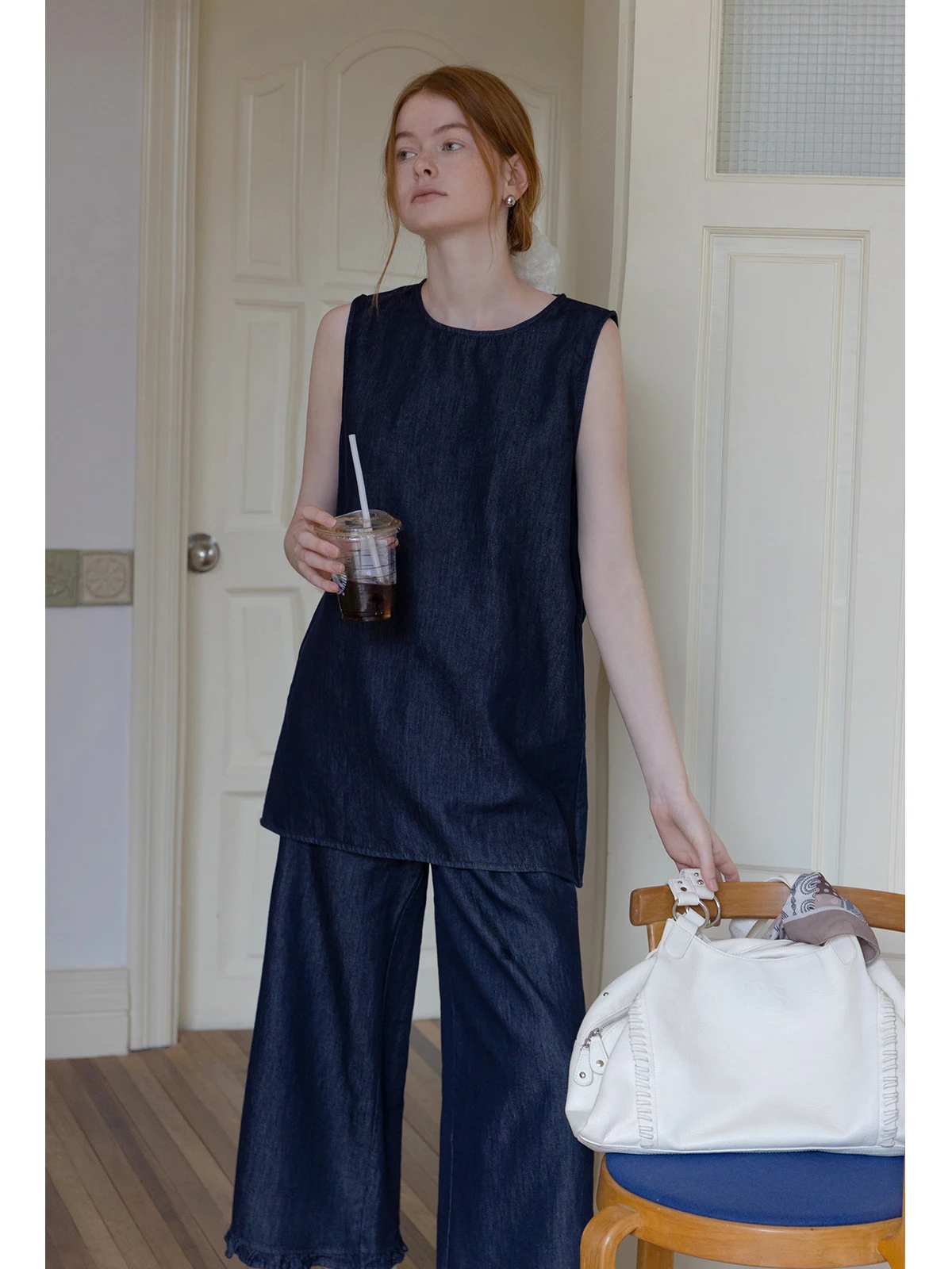 

Летний комплект EGGKA: джинсовый жилет, джинсы с эластичным поясом, комплект из двух предметов, с сердечным колье, повседневные модные брюки-капри