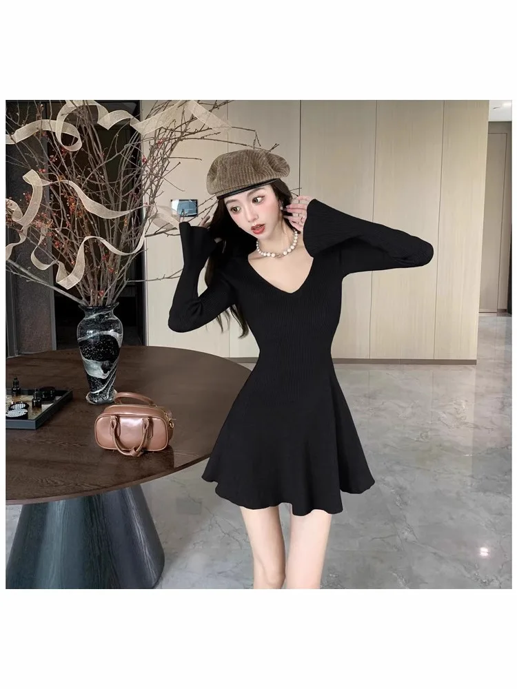 Vestido ajustado chica joven mujer cuello alto cuello alto elevado elevado Lofty alto gran hermoso Consciente Ol