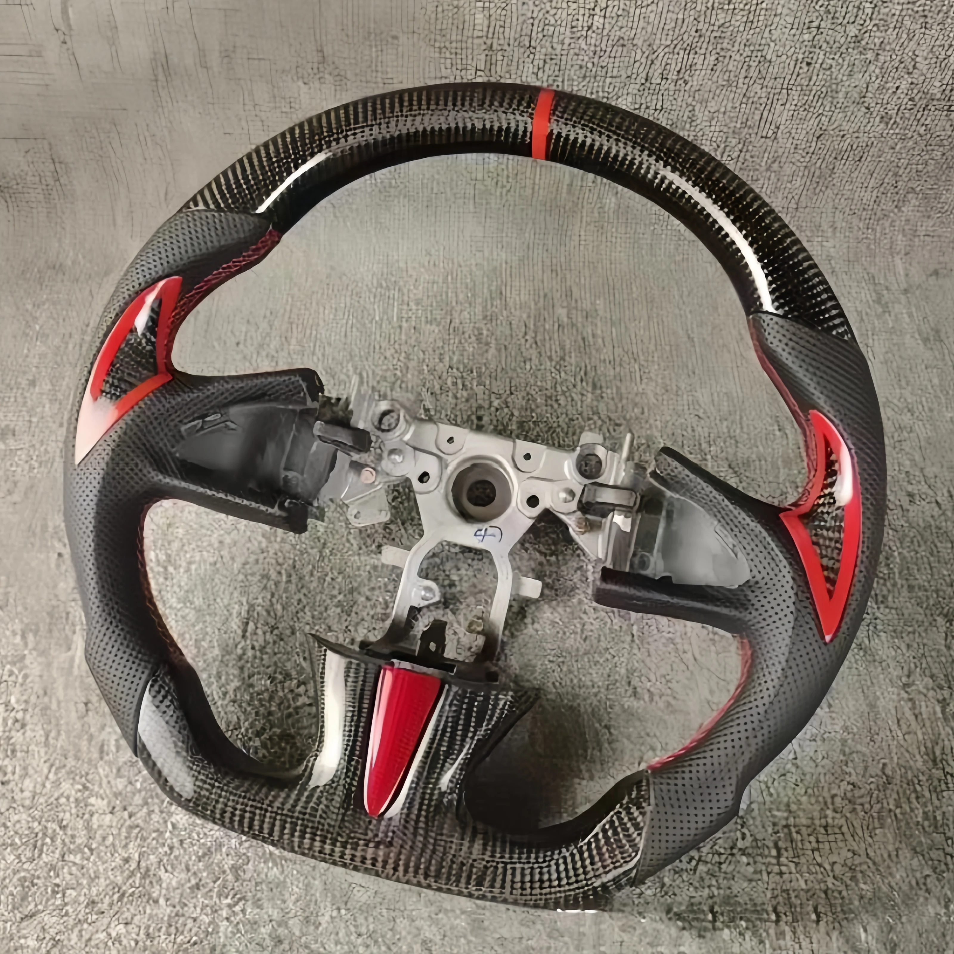 Wholesale Carbon Fiber Perforated Leather Racing Car Steering Wheel Fit for Infiniti Q50 Q60 Upgrade Modification