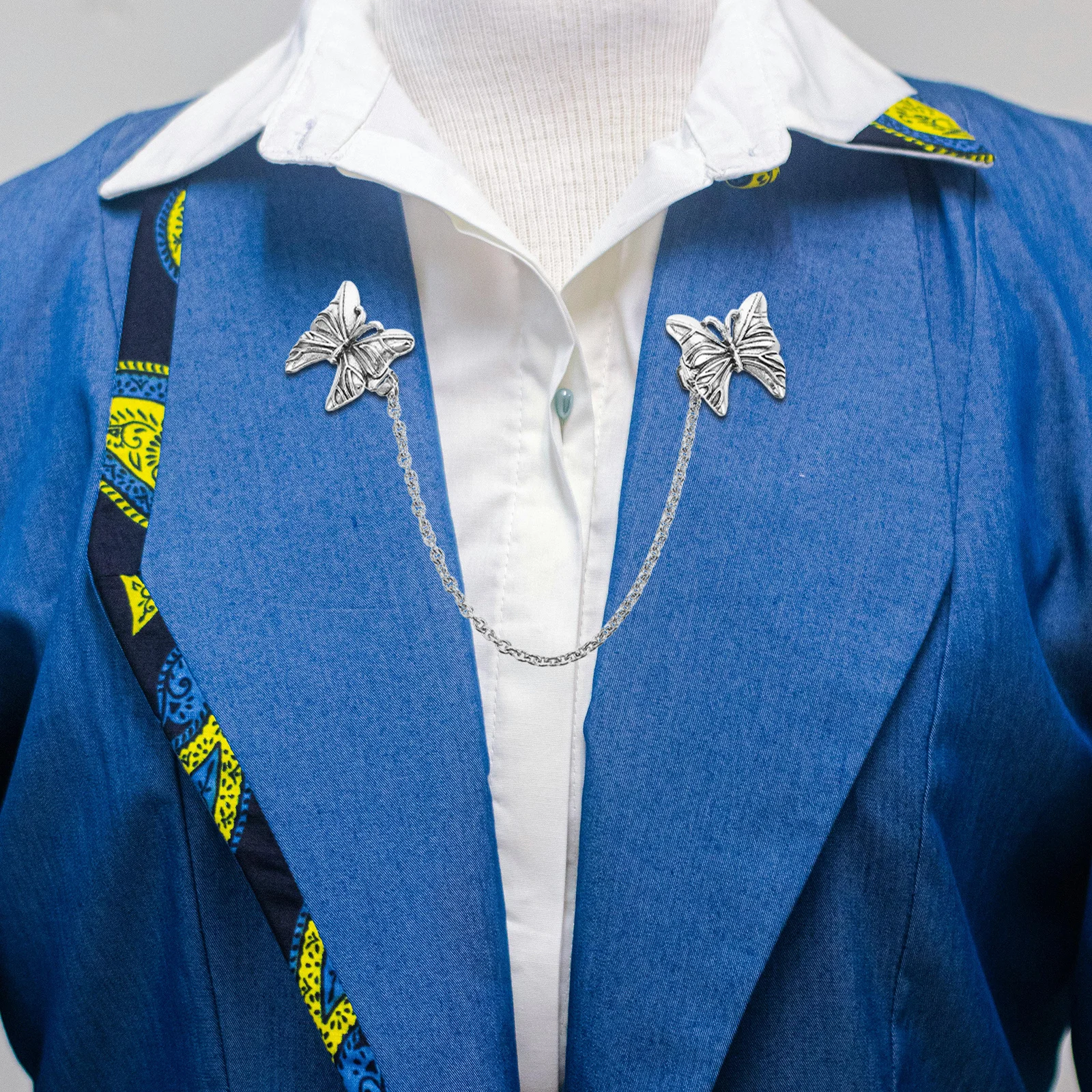 

Butterfly Shawl Clips Chain Vintage Dress Cardigan Blouse Collar Clip Sweater Shawl Clip Brooch Chain Elegant Retro Accessory