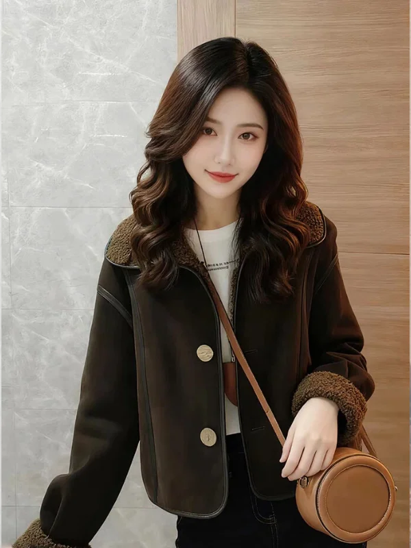 เสื้อโค้ทขนเฟอร์เทียมสไตล์วินเทจสำหรับผู้หญิง รุ่นใหม่ ปี 2026 ทรงเข้ารูป ลายสก็อต บุซับในอุ่นสบาย เหมาะสำหรับฤดูใบไม้ร่วงและฤดูหนาว