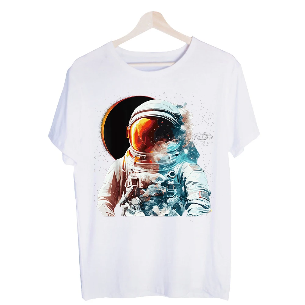 Men's Astronaut Space Graphic Tee, Short Sleeve Crew Neck T-Shirt for Casual Streetwear and Everyday Outfits