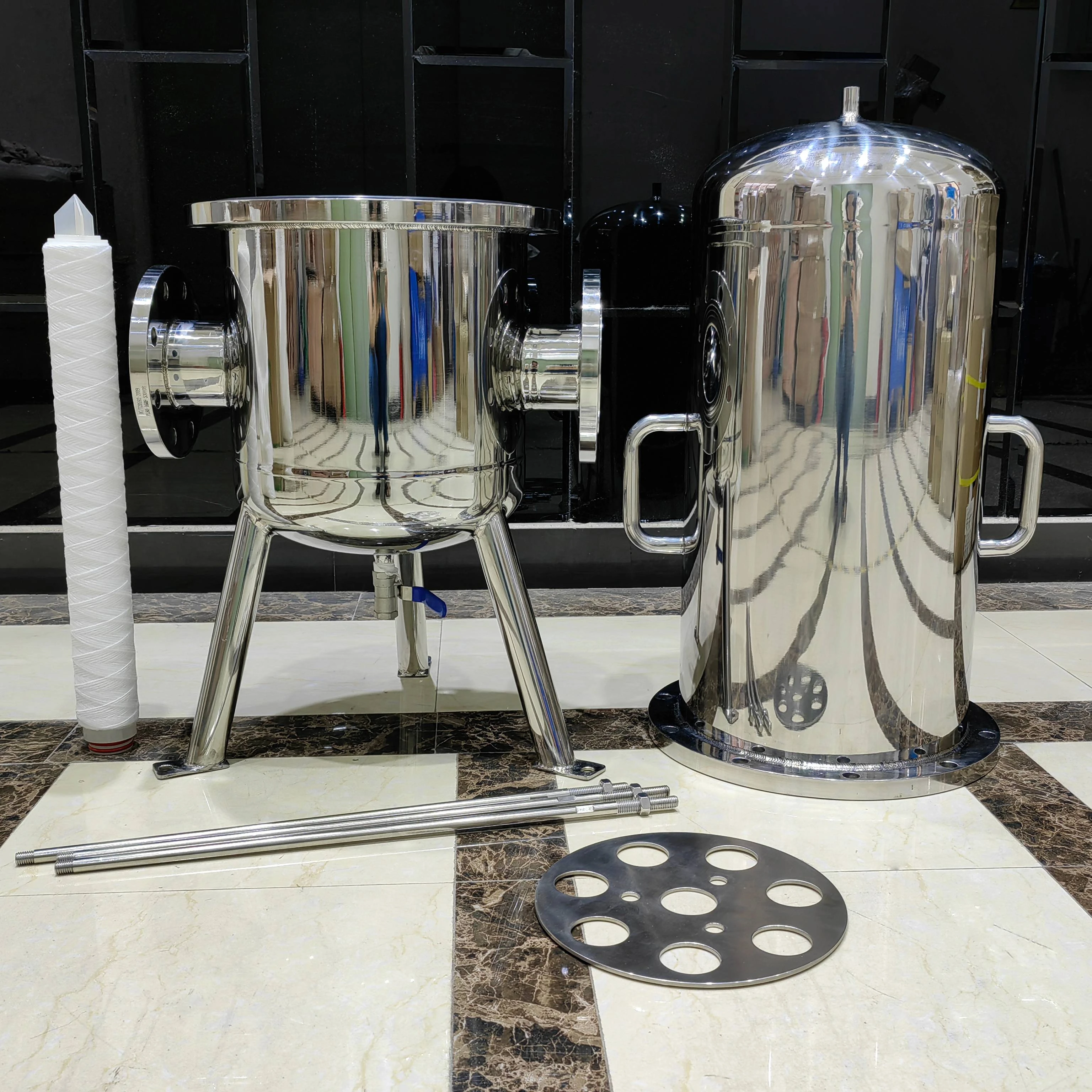 Multi Cartridge Filter Housing /222flat 226flat Cartridge Stainless Steel 10inch Pressure Vessel 1 Year Water Treatment Element