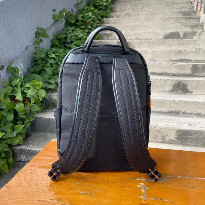 Mochila utilitaria atlética para hombre: maleta de nailon multiusos para sesiones deportivas y de gimnasio