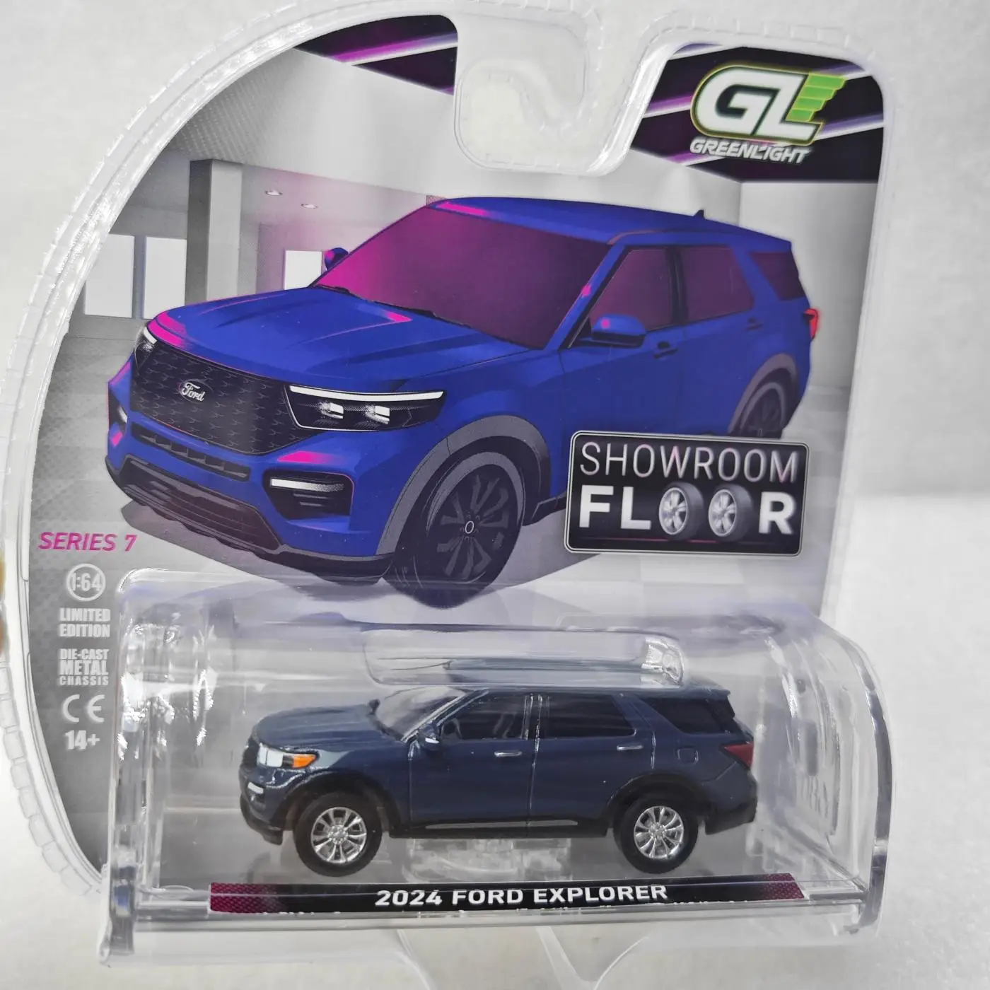

Green Light 1:64 Showroom Floor Series 7 -2024 Ford Explorer - Stone Blue with Display Box Base Diecast Alloy Model Collectible