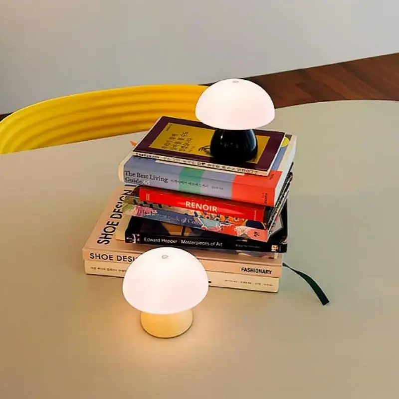 Creative Night Light Mushroom Table Lamp Led Bedroom Bedside Mini Pat Light Bar Dining Table Atmosphere Light Bedroom Scene