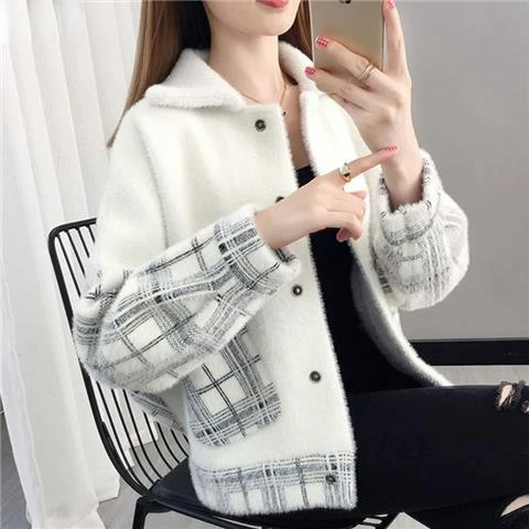 

Women Korean Style Sweater Cardigan 2023 New Autumn Winter New Faux Mink Fur Coat Loose Plaid Knit Buttons Cardigans Y47