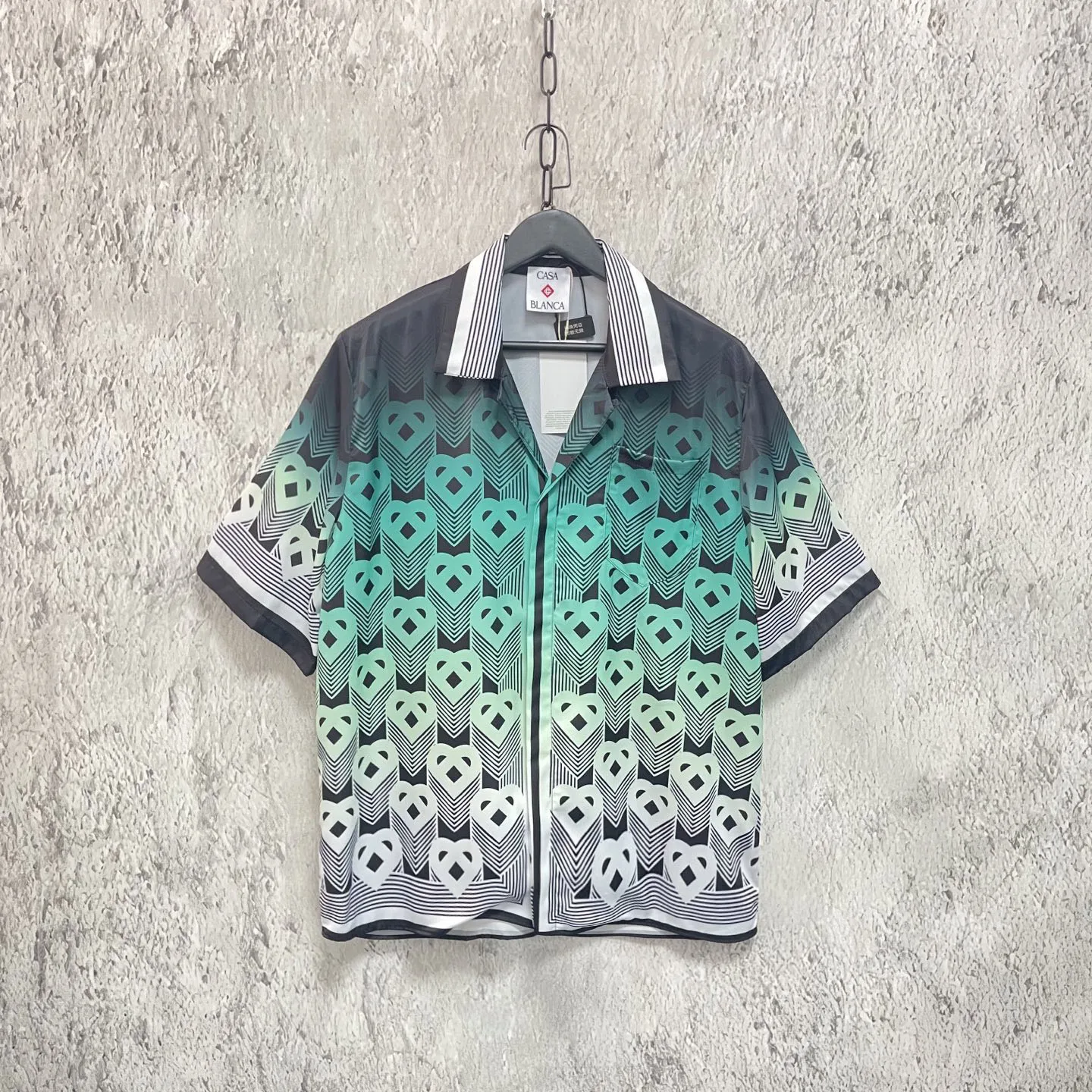 

Hawaii Print Casual Shirt Couples Vacation Wear Polyester Fabric Loose Fit Short Sleeve Men Women Summer Fashion Top