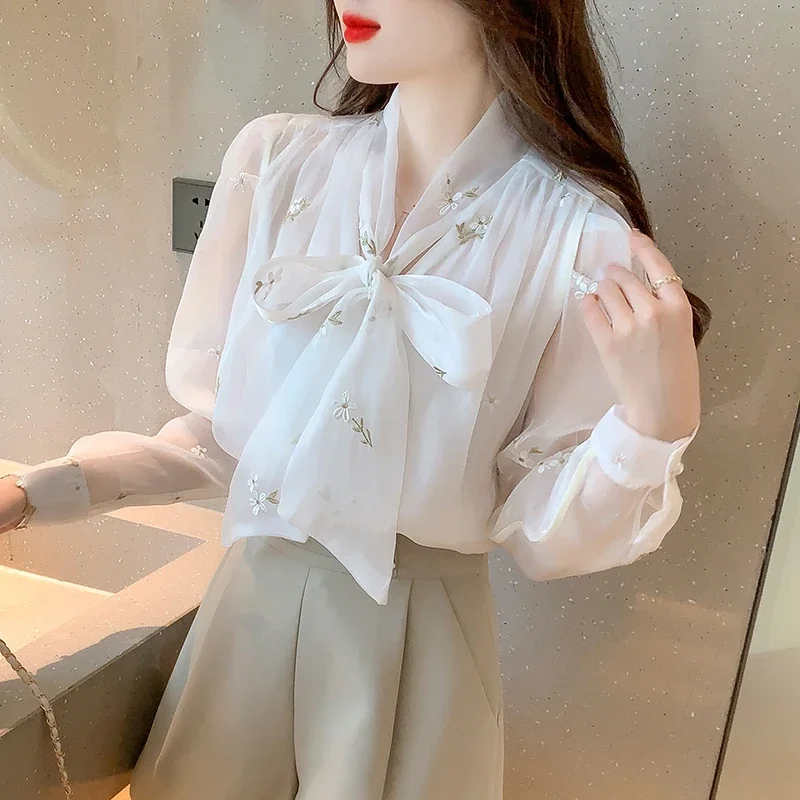 Embroidery Vintage Women's Blouses Korean Version Shirts Bow Loose Spring/Summer Casual Clothing Floral Long Sleeve Women Tops