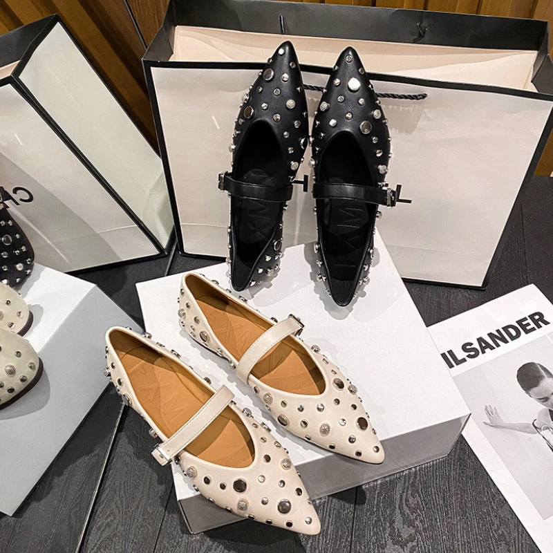 High-end Luxury Mary Jane Shoes Women French Retro Flat Rivet Buckle Banquet Shoes Shallow Mouth Large Size Women's Shoes 43