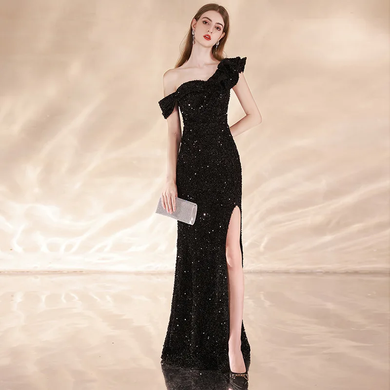 

Черное вечернее платье для женщин. Легкие роскошные сверкающие платья с наклонными плечами. Элегантные облегающие бальные платья с блестками.