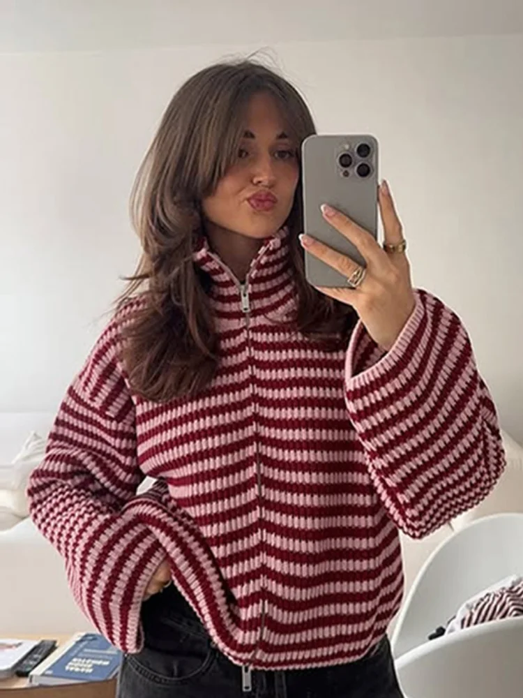 

Женская повседневная полосатая вязаная куртка, шикарный топ с длинными рукавами и воротником-стойкой на молнии, модный свободный свитер, спортивная одежда для поездок на работу