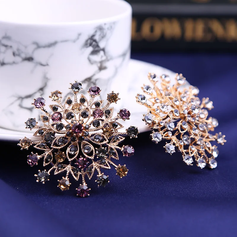 Broche Fantaisie Vintage En Métal Avec Strass Roses - Motif Fleur Ou étoile, Occasion
