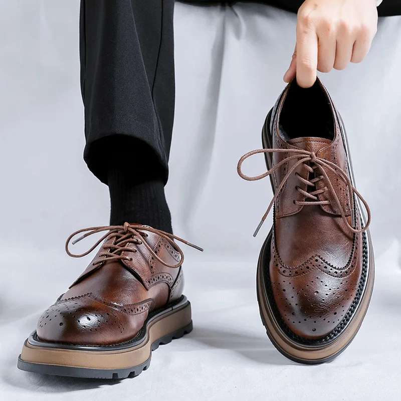 

British Style Casual Leather Shoes Men's Carved Brogue Shoes Lace-up Derby Shoe Men Wedding Party Dress Platform Footwear Zapato