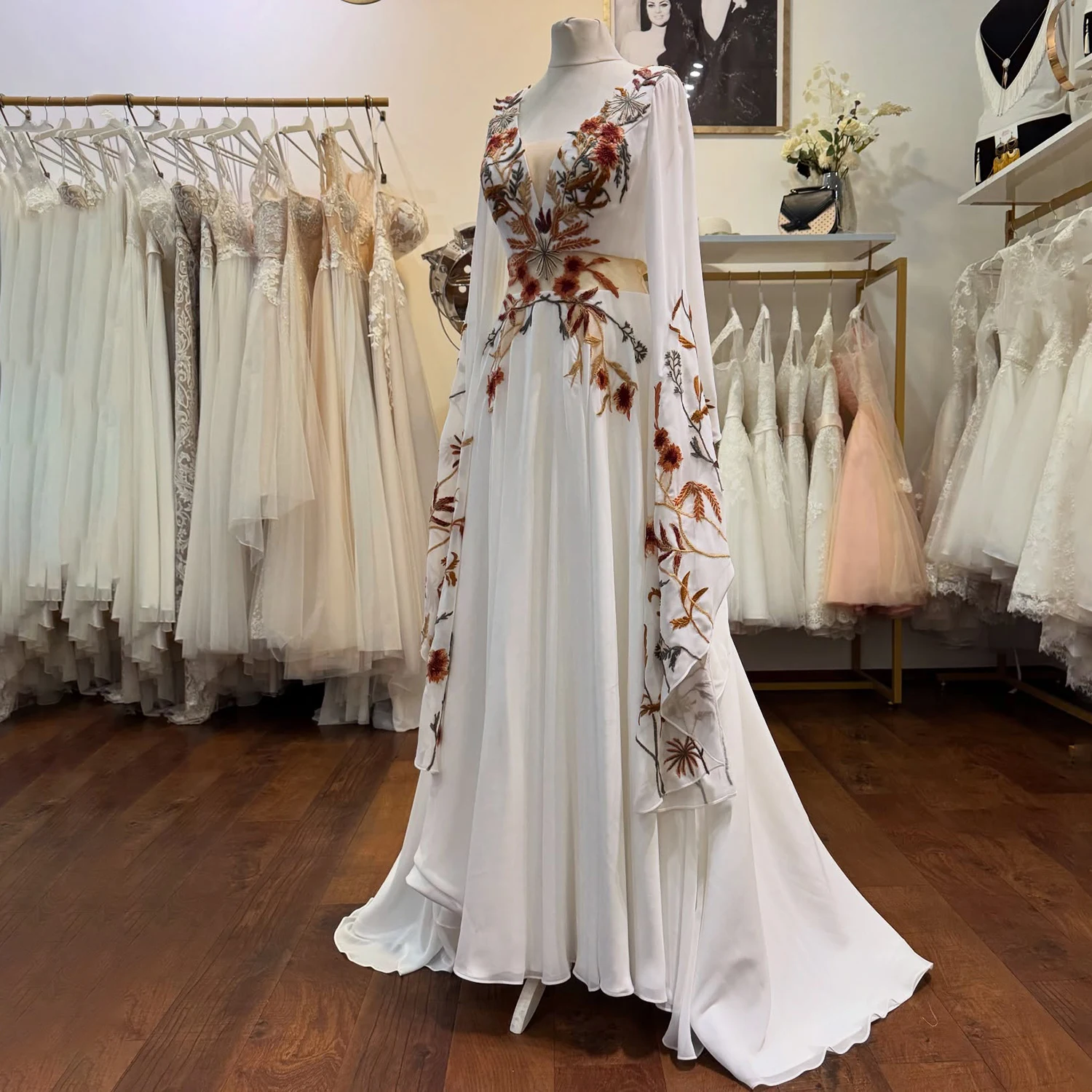 Long Bell Sleeves Boho V Neck Wedding Dress A Line Backless Customized Multicolored Autumn Brown Sheer Waist Chiffon Bridal Gown
