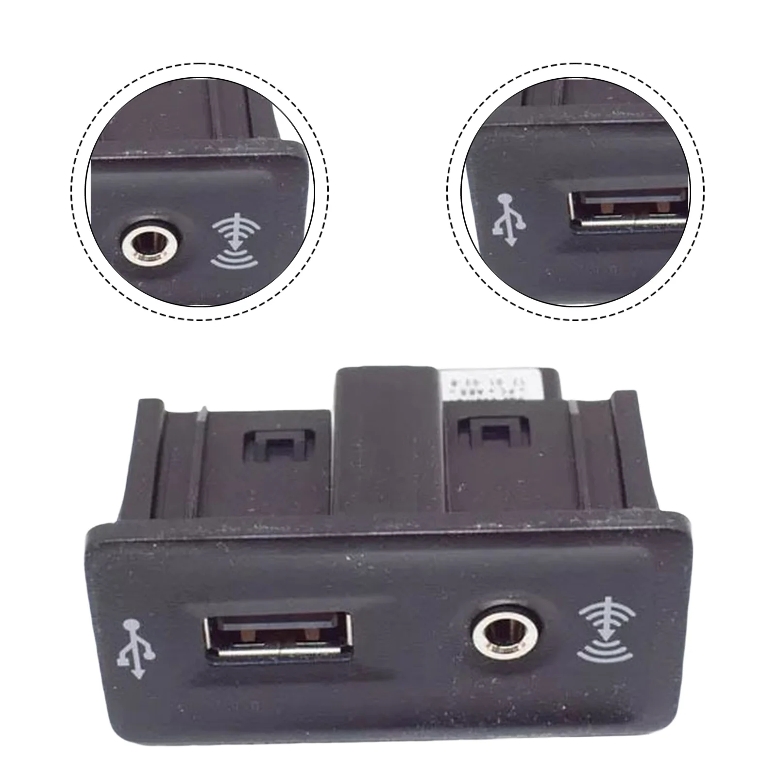 

USB Socket Car USB Port Straightforward Setup Space-saving Form Factor USB Connection Easy Installation As Shown In The Figure