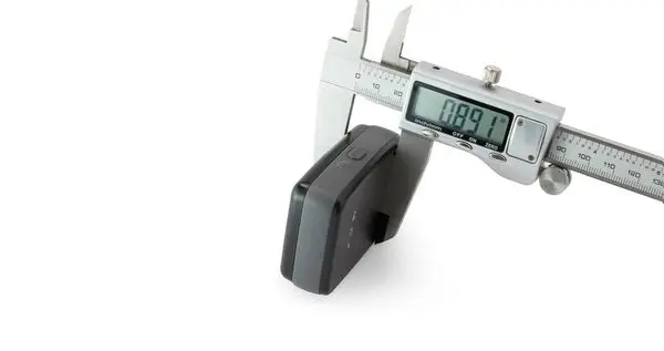 Mini lokalizator GPS do monitoringu mobilnego, smartfonów i polowań.