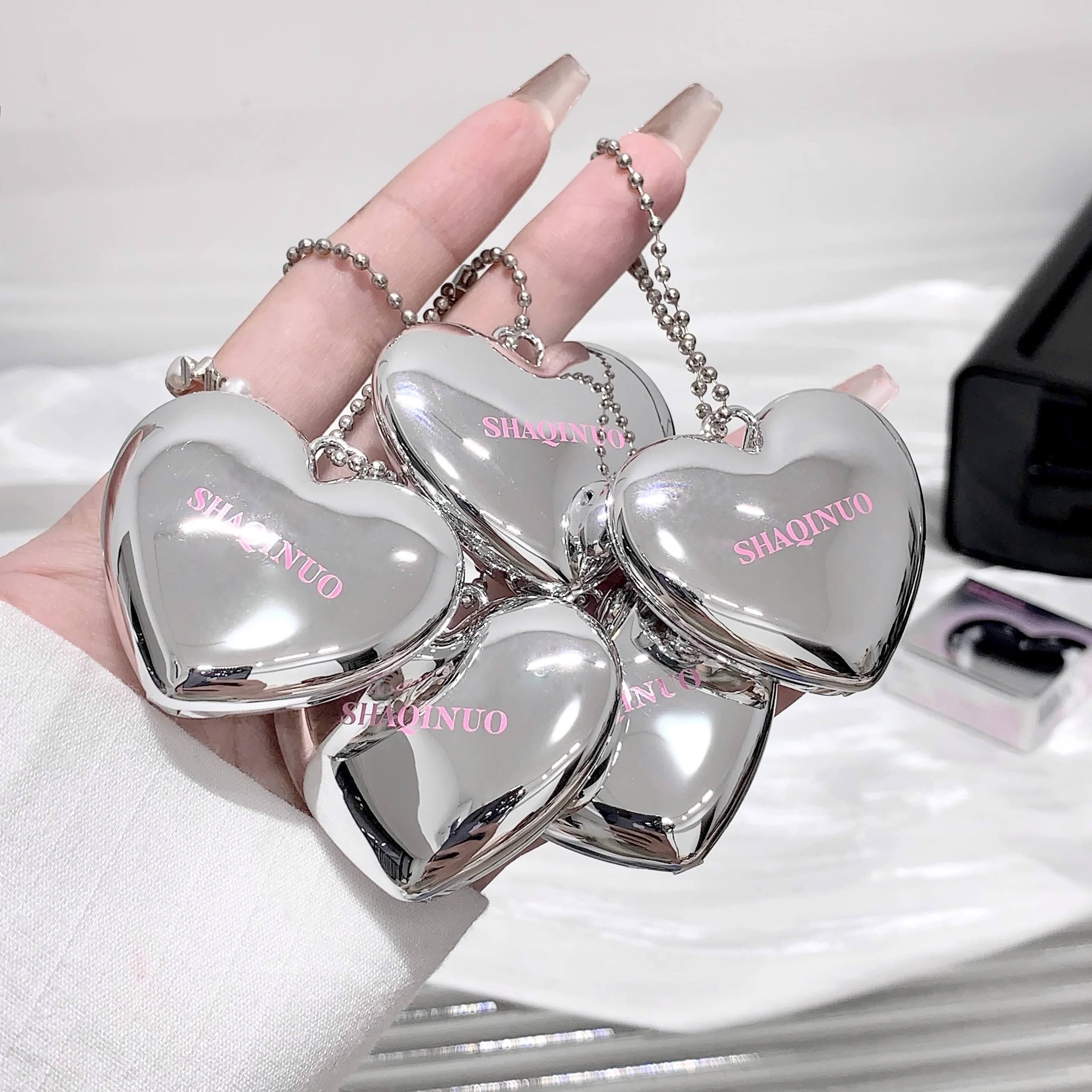 SHAQINUO Heart Shape Water Light Lip Llaze Mirror Pendant Lipstick Lip Gloss, Hydrating Moisturizing, Long Lasting