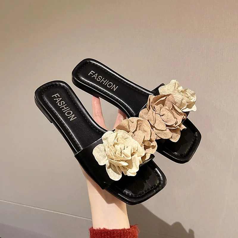 

Summer New Temperament Fashion Flower Girl Cool Slippers Internet Celebrity Fairy Style Chinese Flat Bottom One Word Slippers