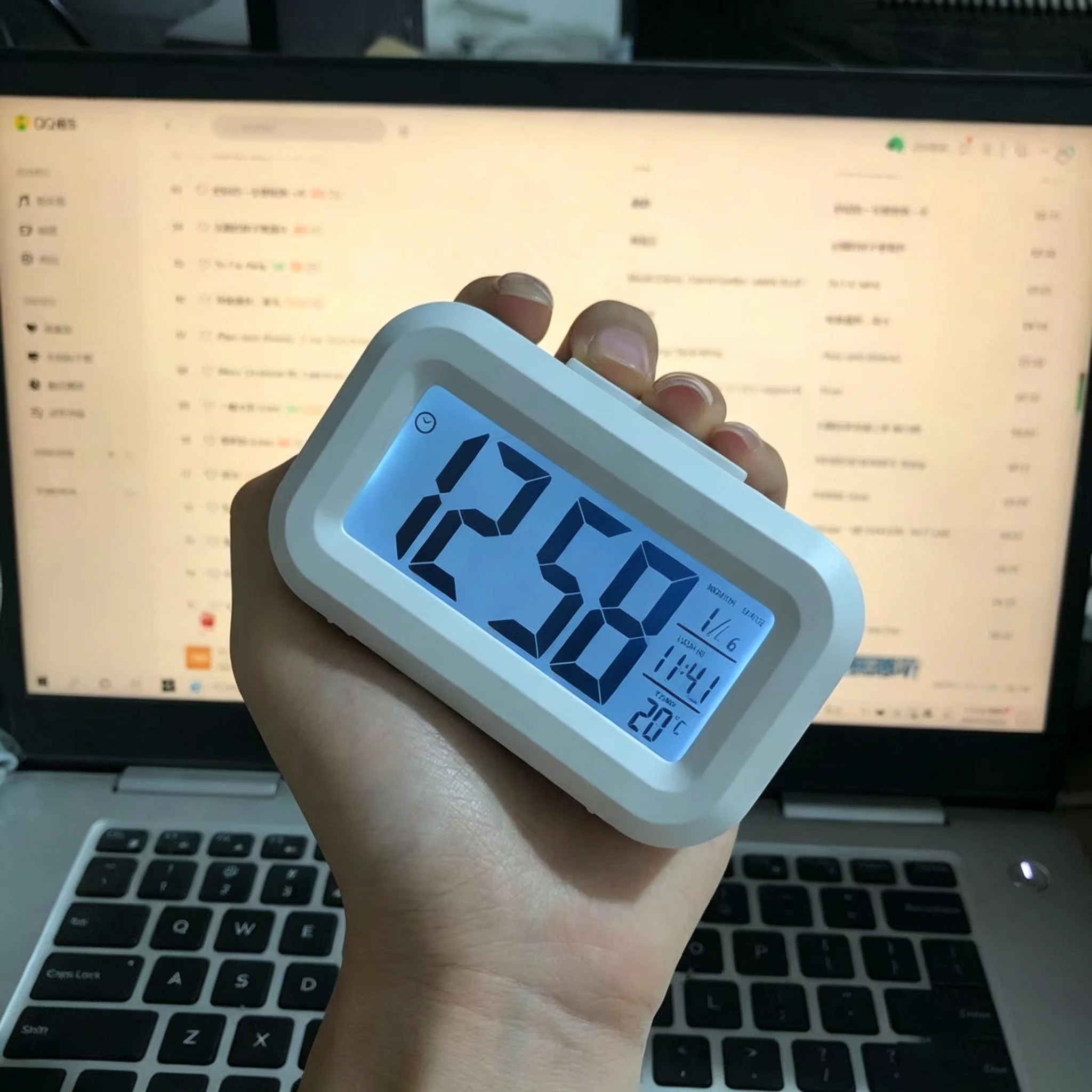 Student Bedside Digital LED Ba - Modern Electronics Gadgets 评论和价格