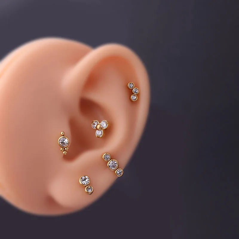 1PC Crystal Flower Tragus Piercing Earring Flat 16G Cartilage Piercing Helix Jewelry Daith Conch Rook Lobe Earring Labret Stud