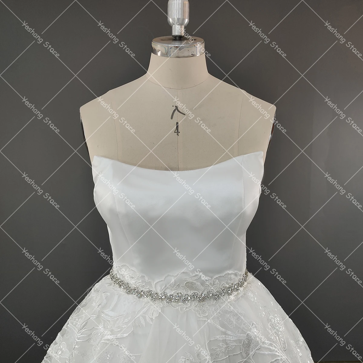 Customized Drape Strapless Mini Appliques Puffy Bridal Gowns Beading Sleeveless Real Photos Overlay Satin Princess Wedding Dress