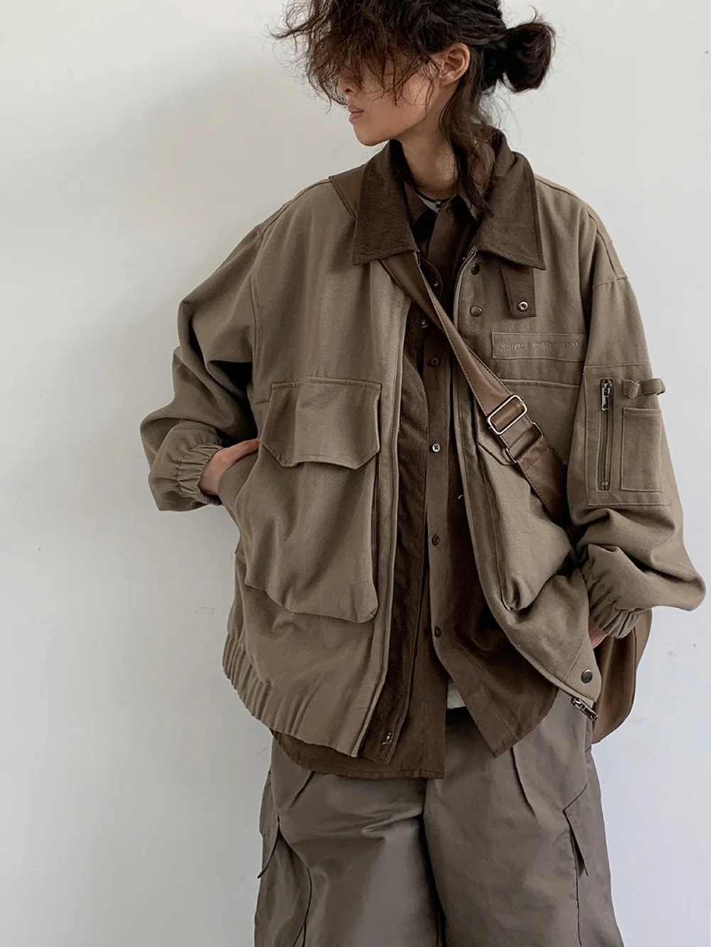 

Ретро-японская бейсбольная куртка свободного кроя для мужчин и женщин с большими карманами, весенне-осенняя верхняя одежда, куртка-бомбер