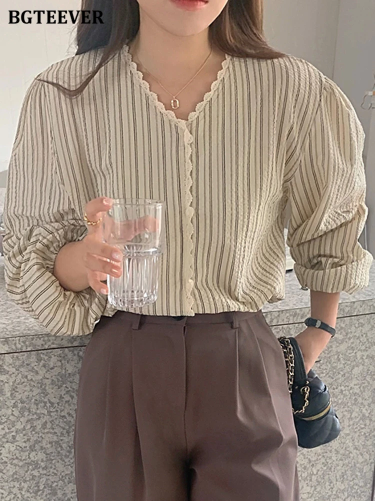 BGTEEVER Casual Loose V-neck Ladies Striped Blouses Tops 2023 Spring Vintage Long Sleeve Single-breasted Women Shirts Tops