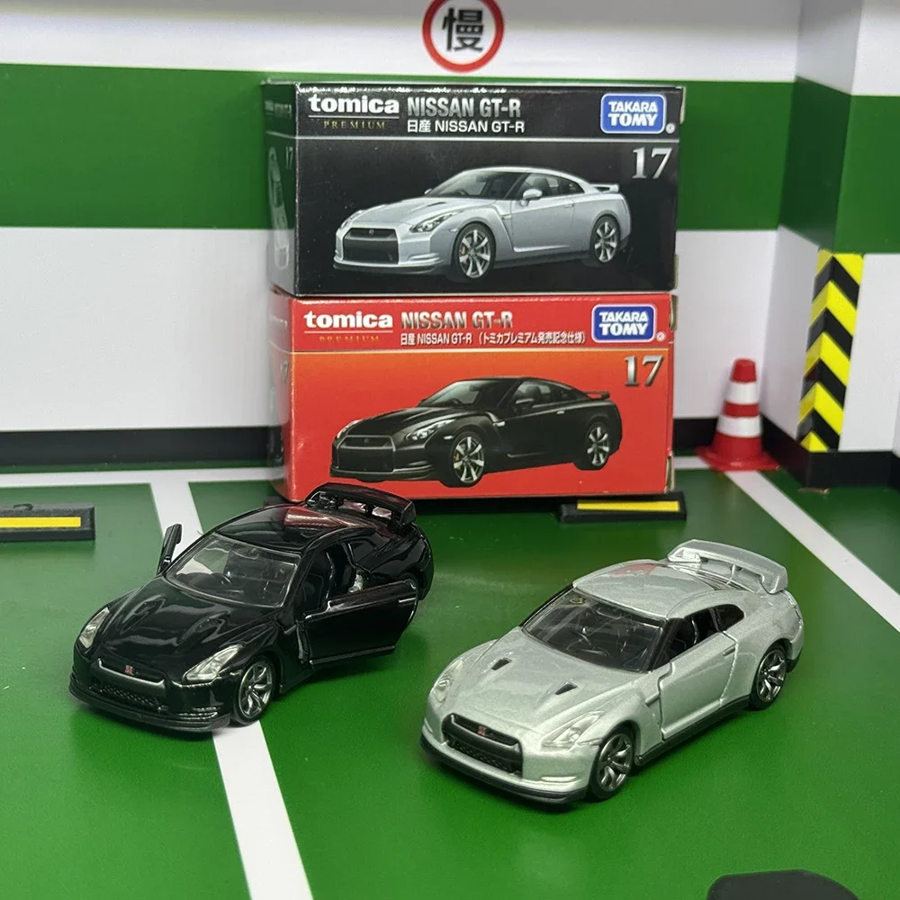 Takara Tomy Tomica Premium 17. Nissan GT-R Car Alloy Toys Pojazd silnikowy Diecast Metal Model Dzieci Prezent świąteczny Zabawki dla chłopców