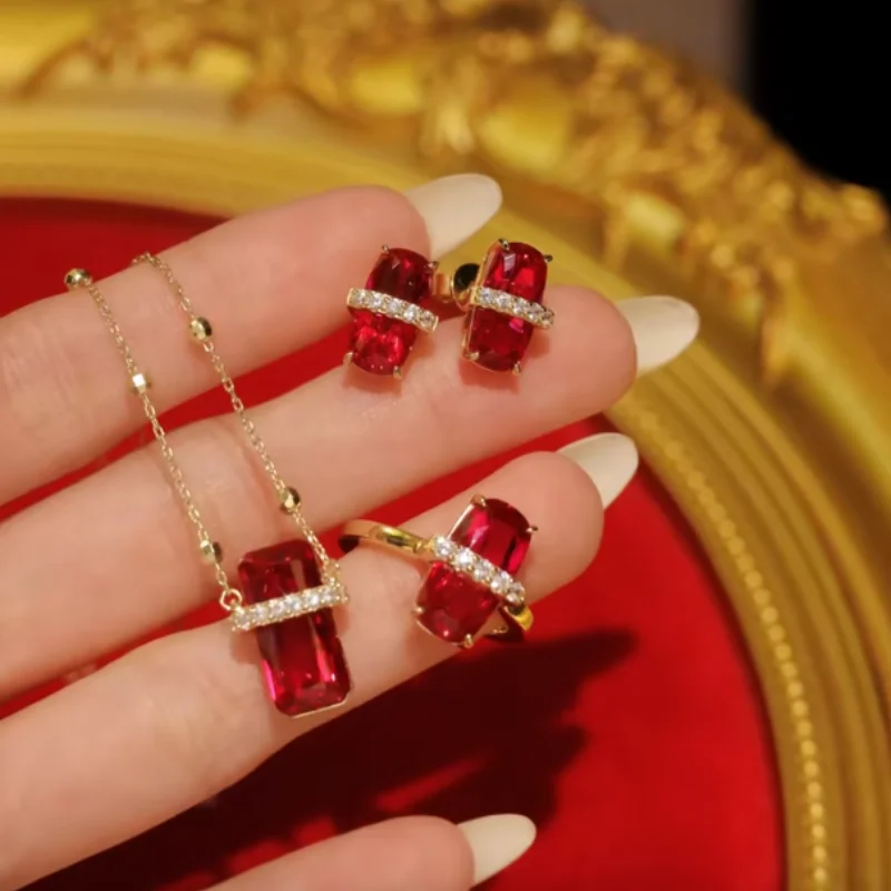 

Cameo 925 Silver Synthetic Zircon Ear studs Necklace Rings Rectangle Ruby Square Four Claw Pigeon Egg Fashion Red Jewelry Set