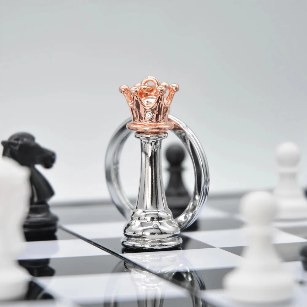 الإبداعية 3D الملكة الملك الشطرنج سبيكة حقيبة سلسلة مفاتيح سيارة على ظهره قلادة كيرينغ اكسسوارات مجوهرات هدايا لمجموعة الأصدقاء #5