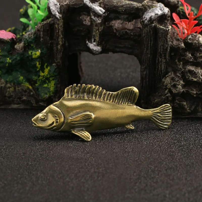 1 PC Brass Fish Ornament Creative Tea Pet Animal Decor Craft Office Unique Gift Art Craft Collectible Home Decoration Accessory