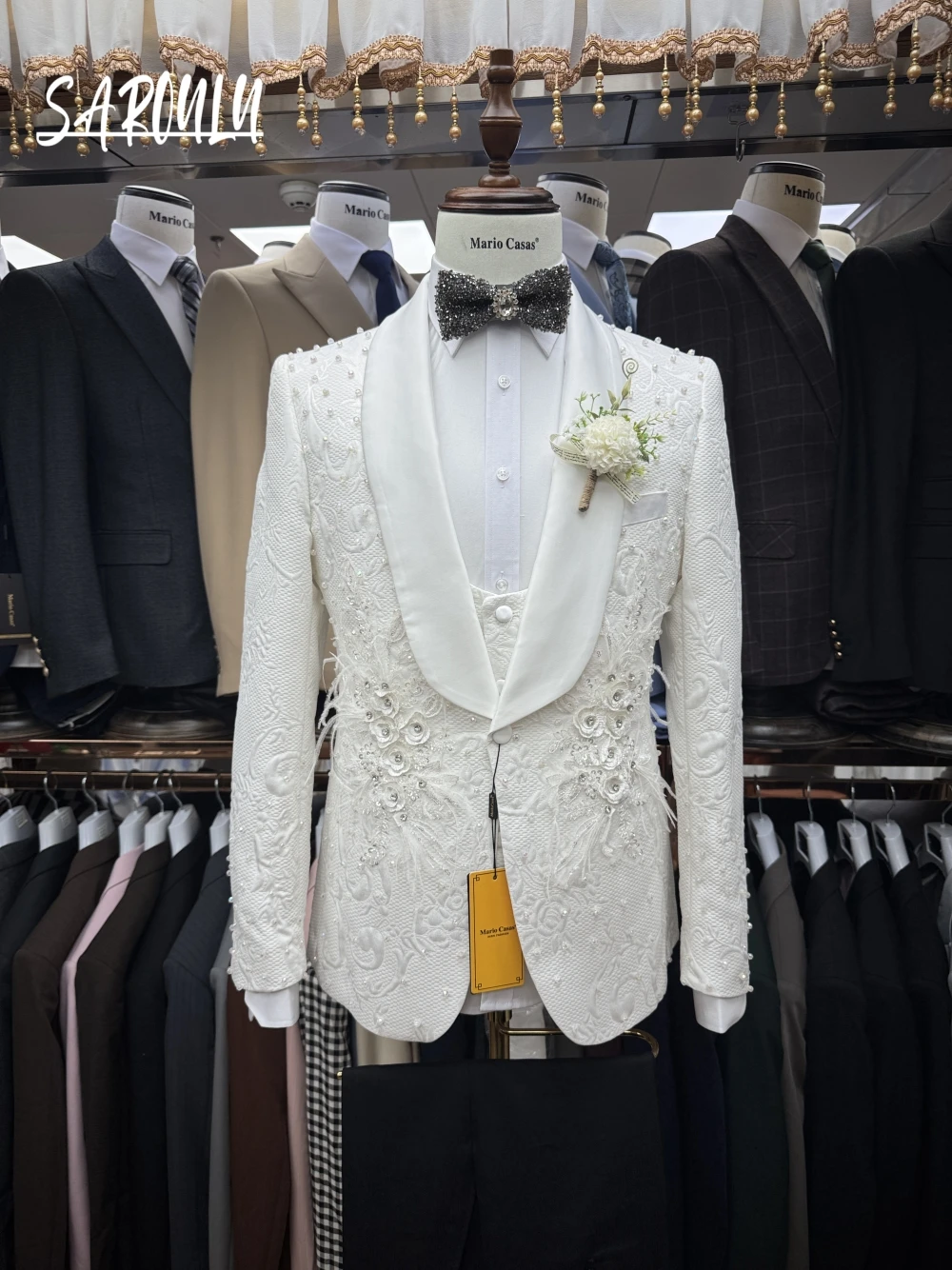 Stylish Pearls Patterned Men Suit Set Customized Exquisite Flowers Dreamy Jacket Pants Vest Handsome Shawl Lapel Groom Wear