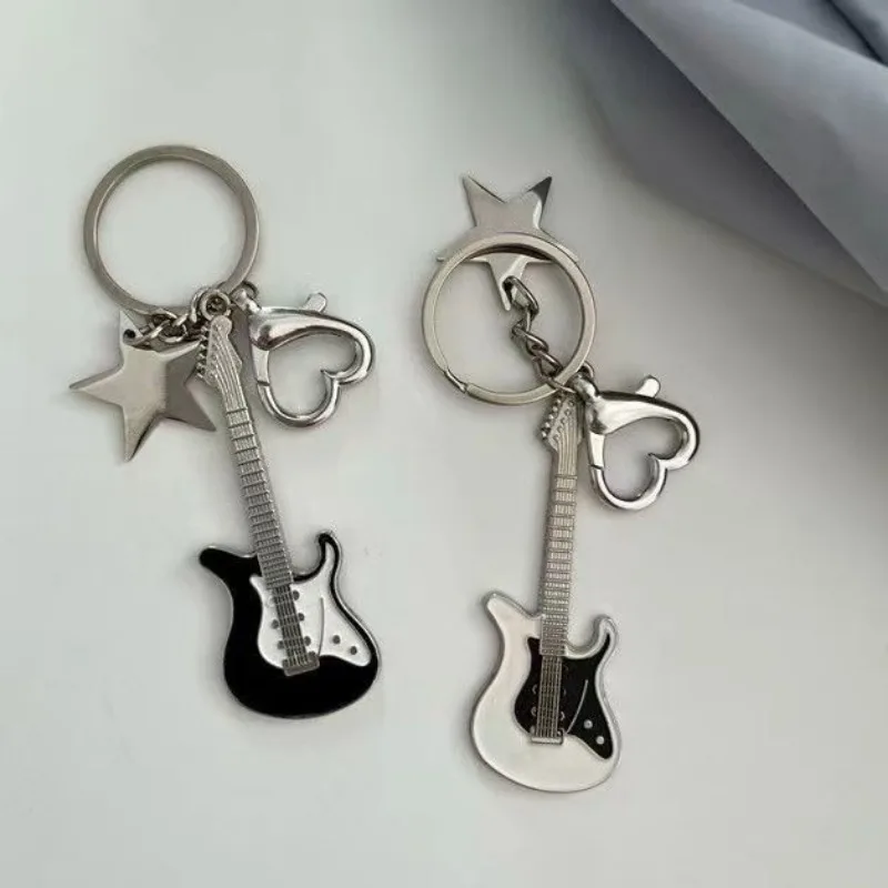 Y2k Guitar Love Heart Key Chain for Men Women Star Sweet Keychain Cool Trendy Fashion Pendant Rock Punk Vintage Accessories Gift