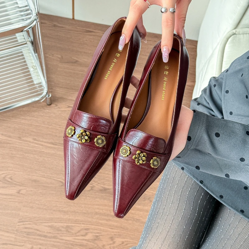 

Autumn Metal Buckle Pointed Toe Stiletto Low Heel Professional Women Shoes Fashion Comfortable Non-Slip Office Ladies Pumps