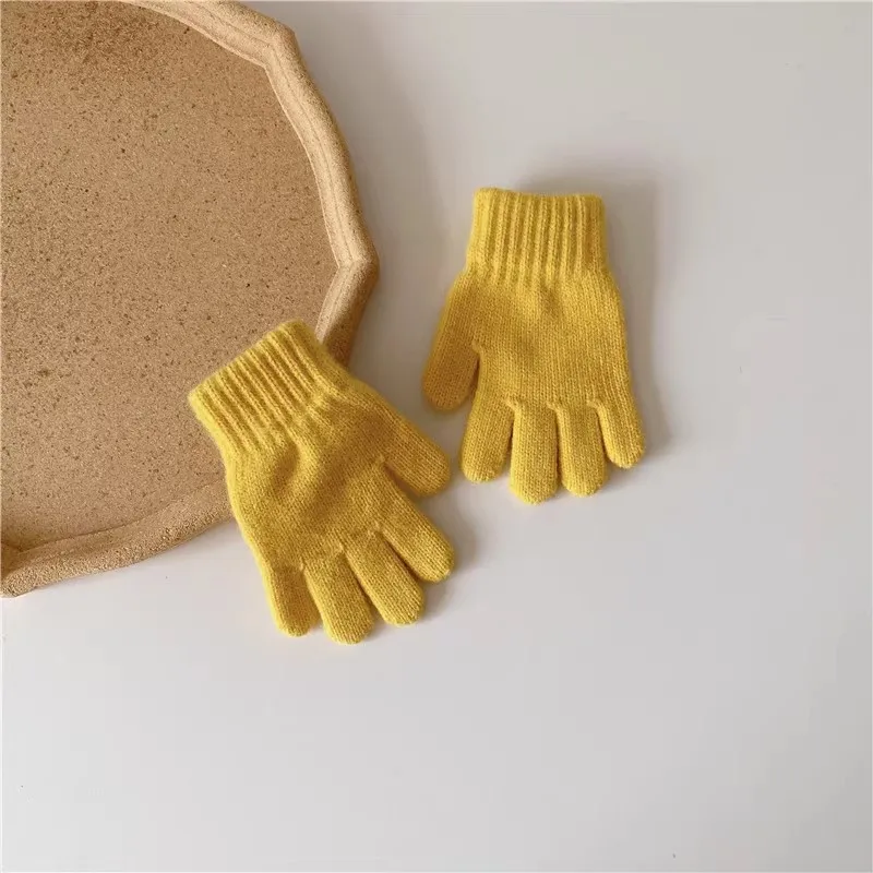 Kids Gloves Winter Boys Or Girls Gloves Children\'s Warm Knit Magic Gloves Bulk for Winter Supplies