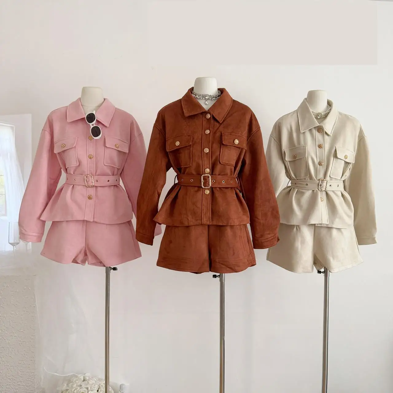 

Women's Autumn Winter Two Pieces Suede Shorts Set Lady Long Sleeve Turn Down Collar Pockets Jacket + High Waist Shorts