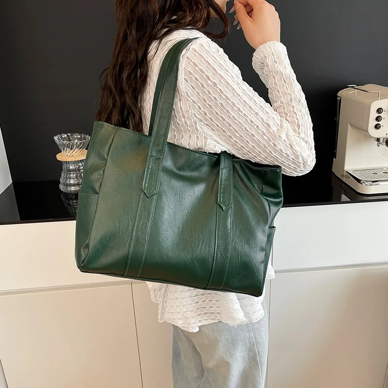 Vintage-Leder-Umhängetasche, geräumige Casual-Tragetasche mit zwei Griffen, Alltagstasche für Frauen, vielseitige Handtasche – Detail 4