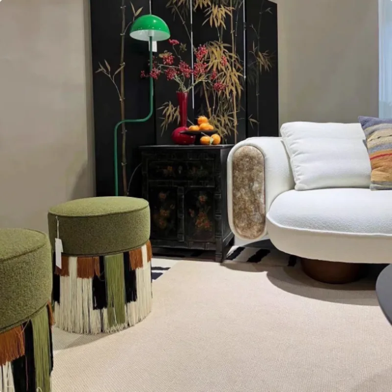 Designer Vintage Tassel Accent Stool Mid-Century Velvet Vanity Bench Luxury Round Ottoman for Entryway Boudoir Makeup Seats