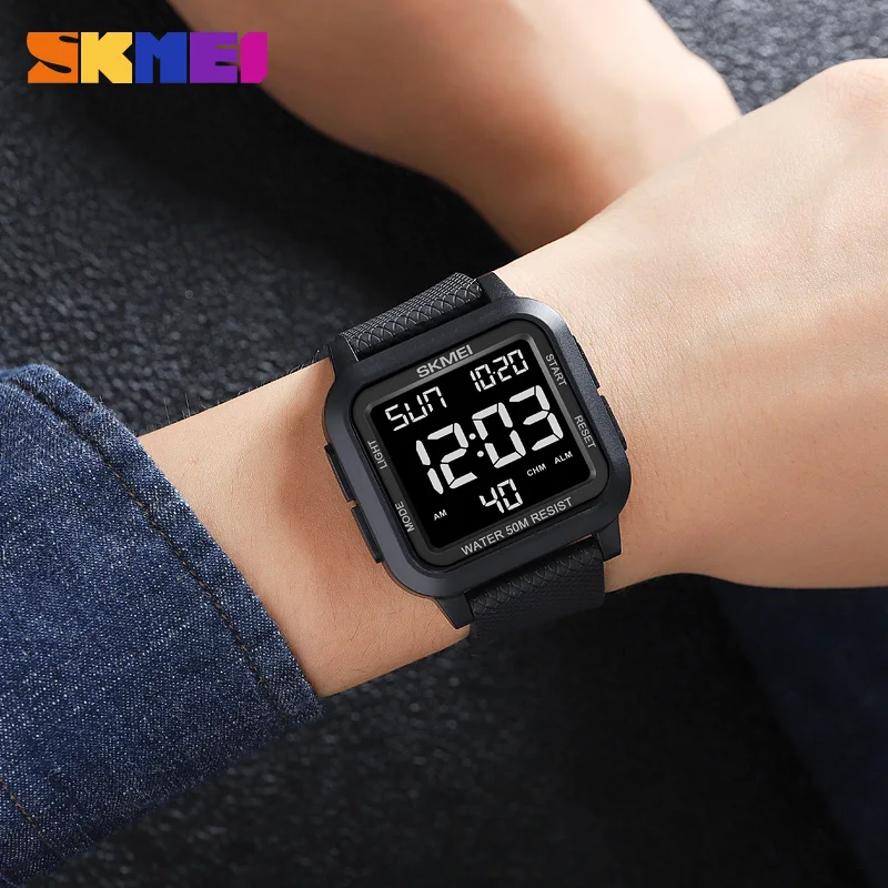 Men's Shockproof Waterproof Electronic Watch