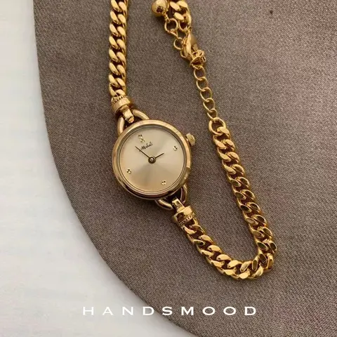 핸즈무드 프렌치 스타일 접근 가능한 럭셔리 정교한 금색 원형 소형 다이얼 우아하고 패셔너블한 고급 팔찌 시계