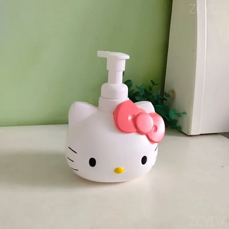 Sanrio Hello Kitty Portable Cartoon Pump Dispensing Bottle Travel Tool Cute Anime Modeling Girl Bathroom soap Lotion Container