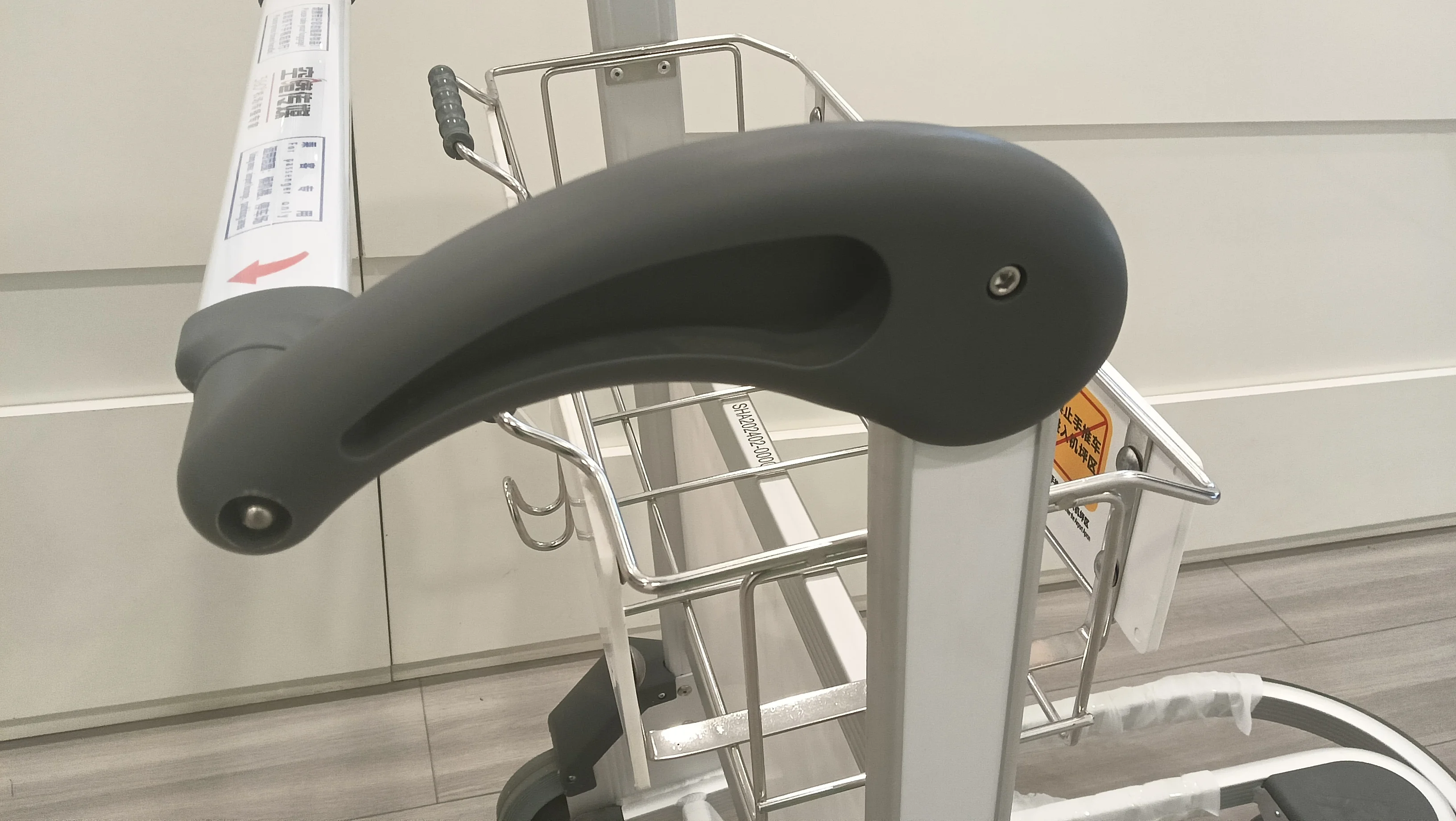 Best Stainless Steel 4 Wheels Airport Hand BaggageLuggage Trolley Carts With Brake Supplier