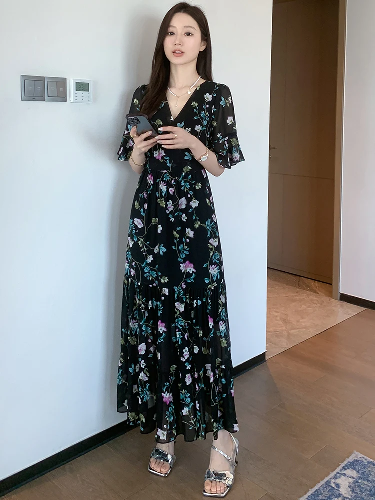 plus Size Women's Dr Slimming Floral Chiffon Summer New Long Skirt V-Ne ort Sve Belly Cover Commute Sle Polyester...