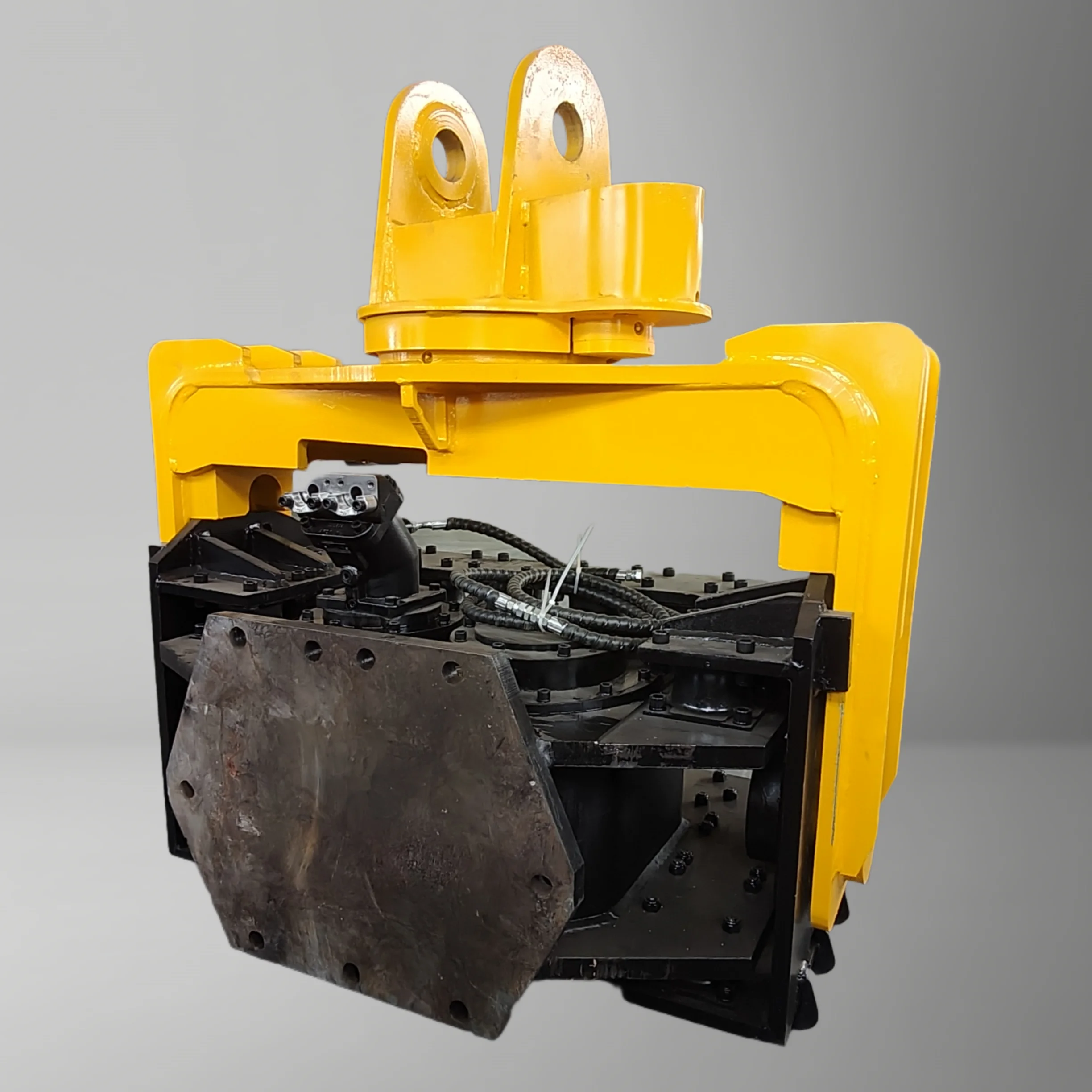 Installazione fotovoltaica automatizzata montata su pista della macchina per pilastri cingolati solari idraulici TDC