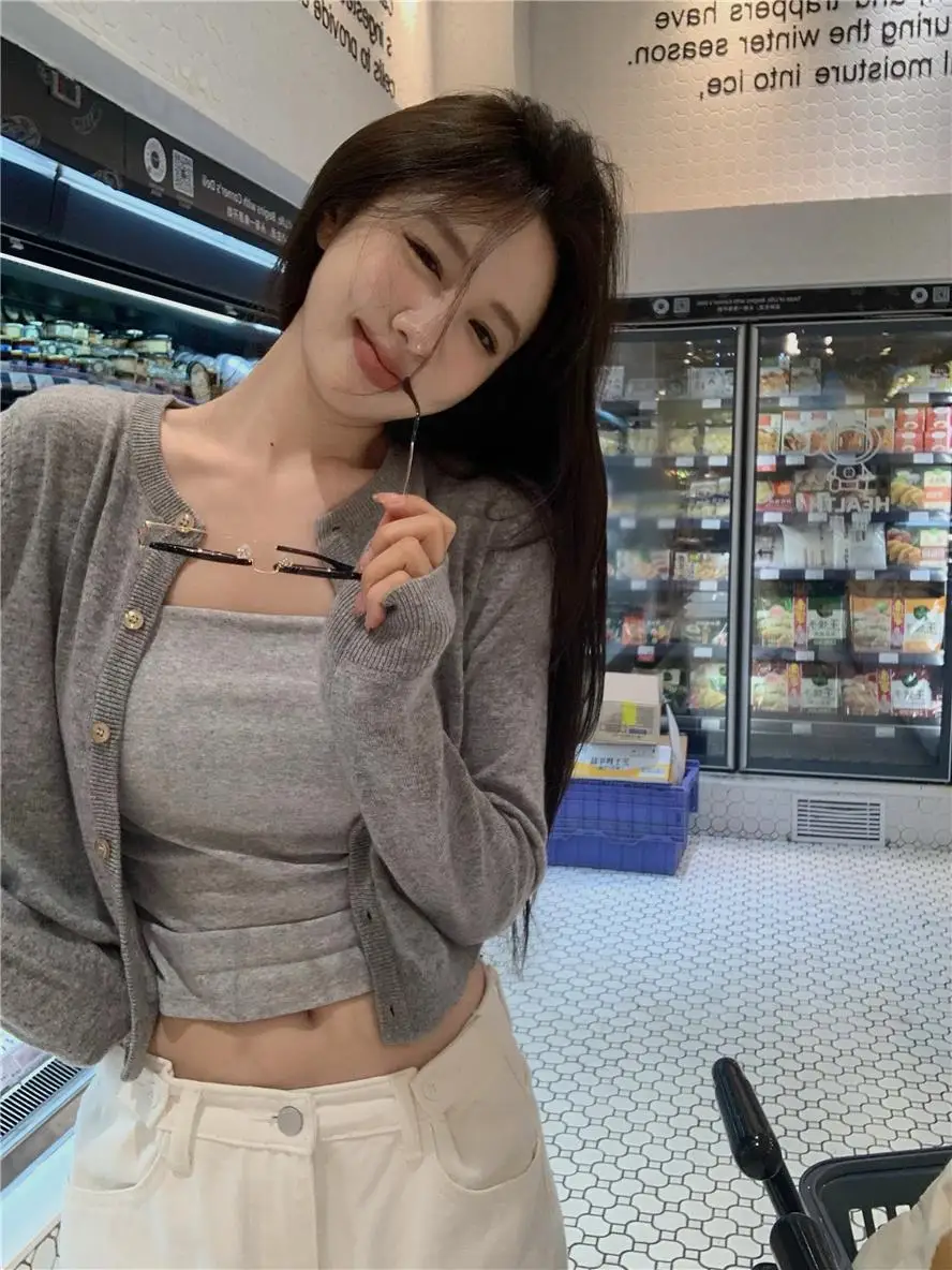 เสื้อคาร์ดิแกนถักสไตล์เรโทรสำหรับผู้หญิง ฤดูใบไม้ผลิ ฤดูใบไม้ร่วง แขนยาว ทรงเข้ารูป สีแดง สไตล์หวาน กระดุมกลมต่ำ