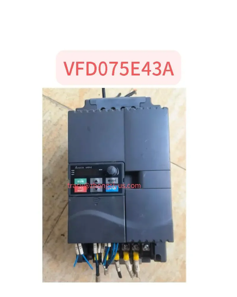 

Used frequency converter 7.5kw three phase input VFD075E43A tested OK, in stock