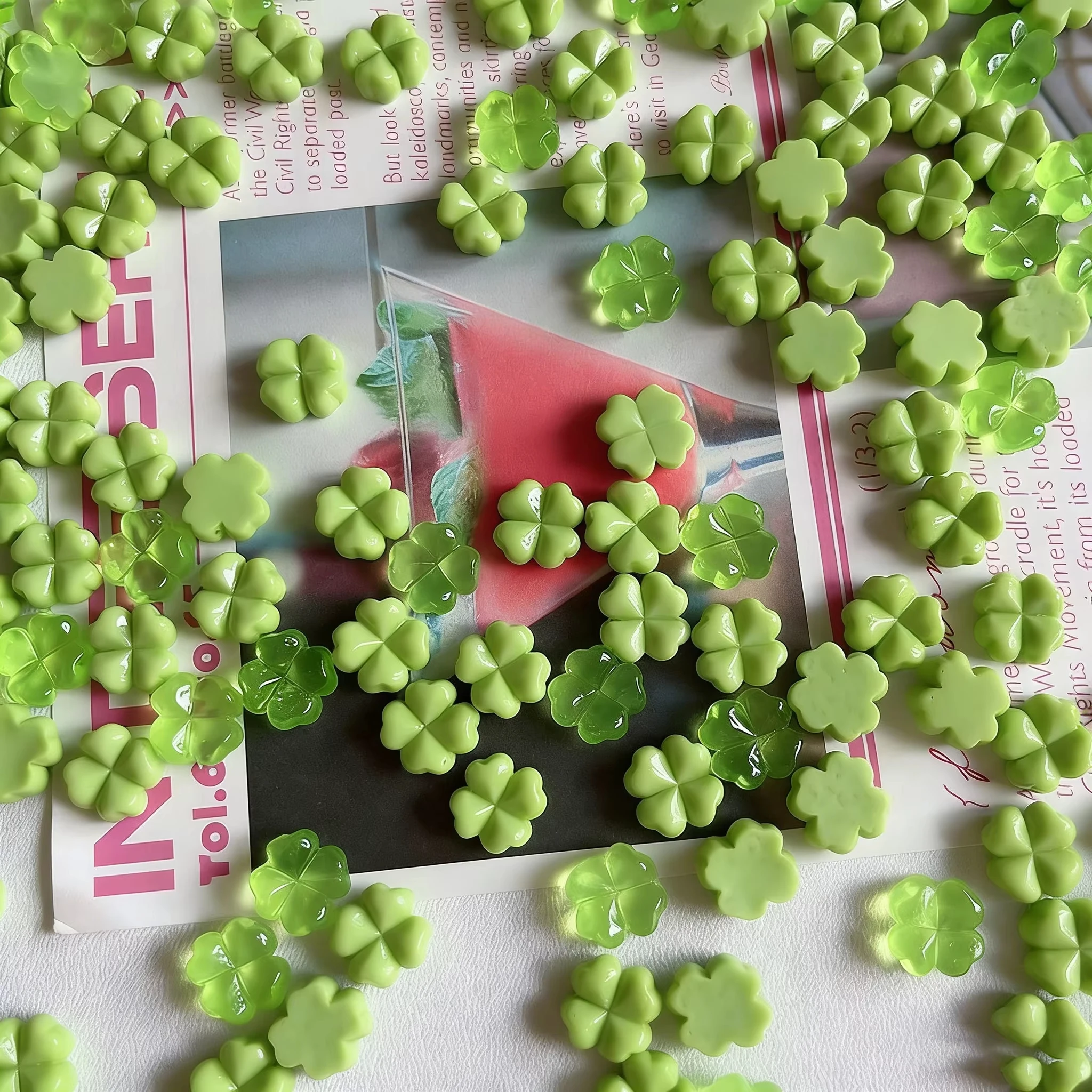 100PCs Mini Resin Green Transparent Four-leaf Clover Nail Art Phone Case Hairpin Fridge Handmade DIY Material Handmade Accessory