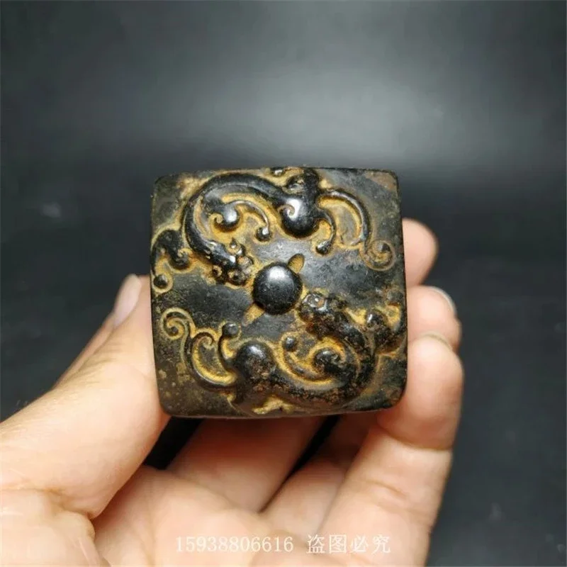 Red Mountain Culture Collection Iron Meteorite Shuanglong Seal Can Absorb Magnetism